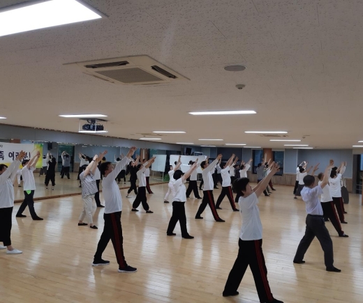 editor_47_1_1_115530.jpg