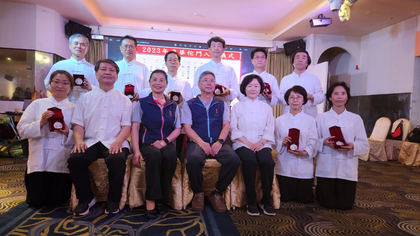 editor_56_4_4_120410.jpg