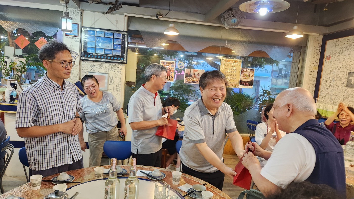 editor_57_2_2_120512.jpg