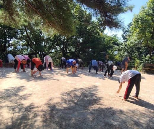 editor_70_1_1_121302.jpg